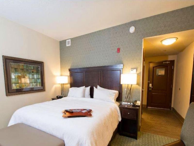 Hampton Inn & Suites Bismarck Northwest Exteriör bild