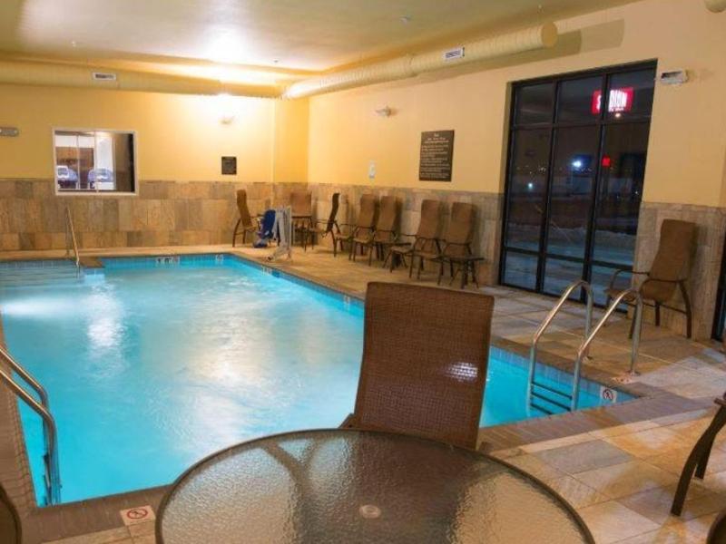 Hampton Inn & Suites Bismarck Northwest Exteriör bild