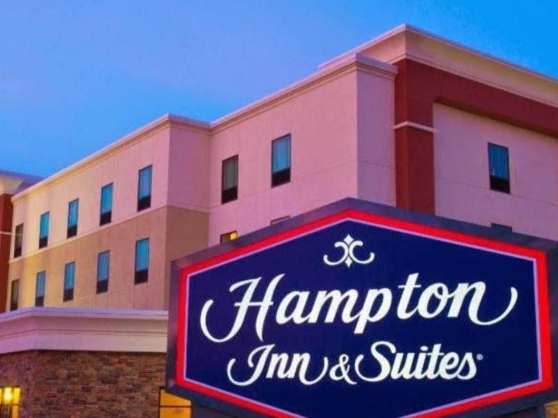 Hampton Inn & Suites Bismarck Northwest Exteriör bild